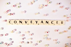 Read more about the article How to choose a conveyancer for your property transfer
